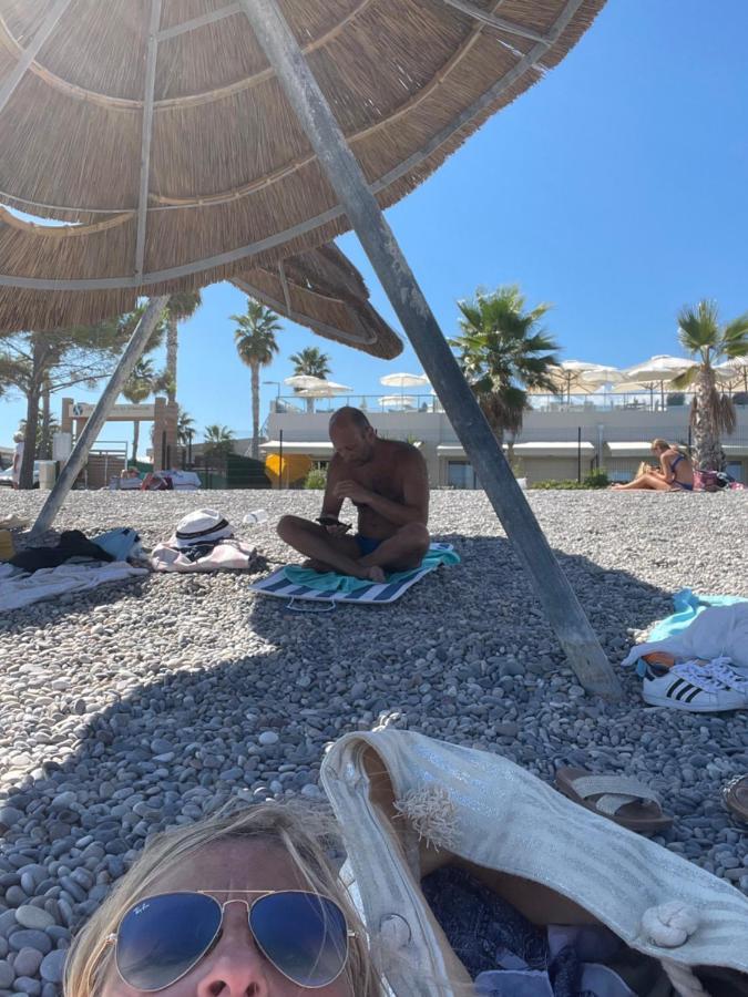 Villeneuve Loubet Plage- Entre Nice Et Cannes 外观 照片