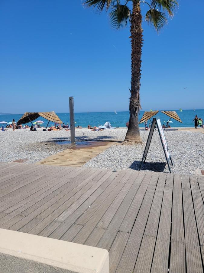 Villeneuve Loubet Plage- Entre Nice Et Cannes 外观 照片