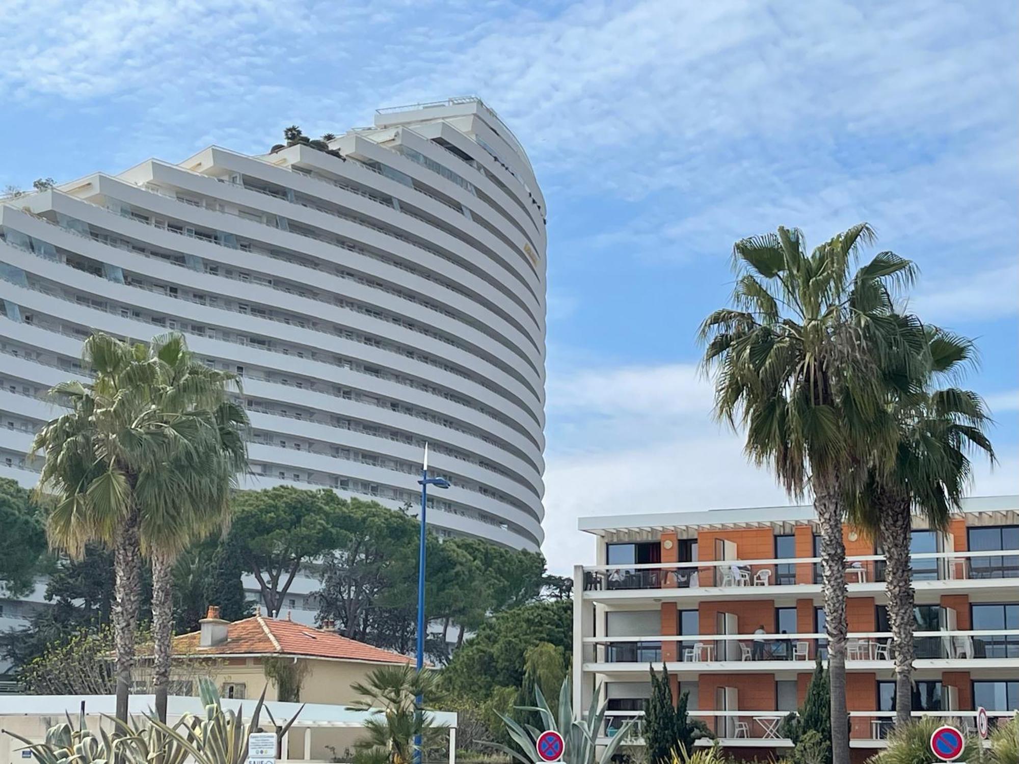 Villeneuve Loubet Plage- Entre Nice Et Cannes 外观 照片