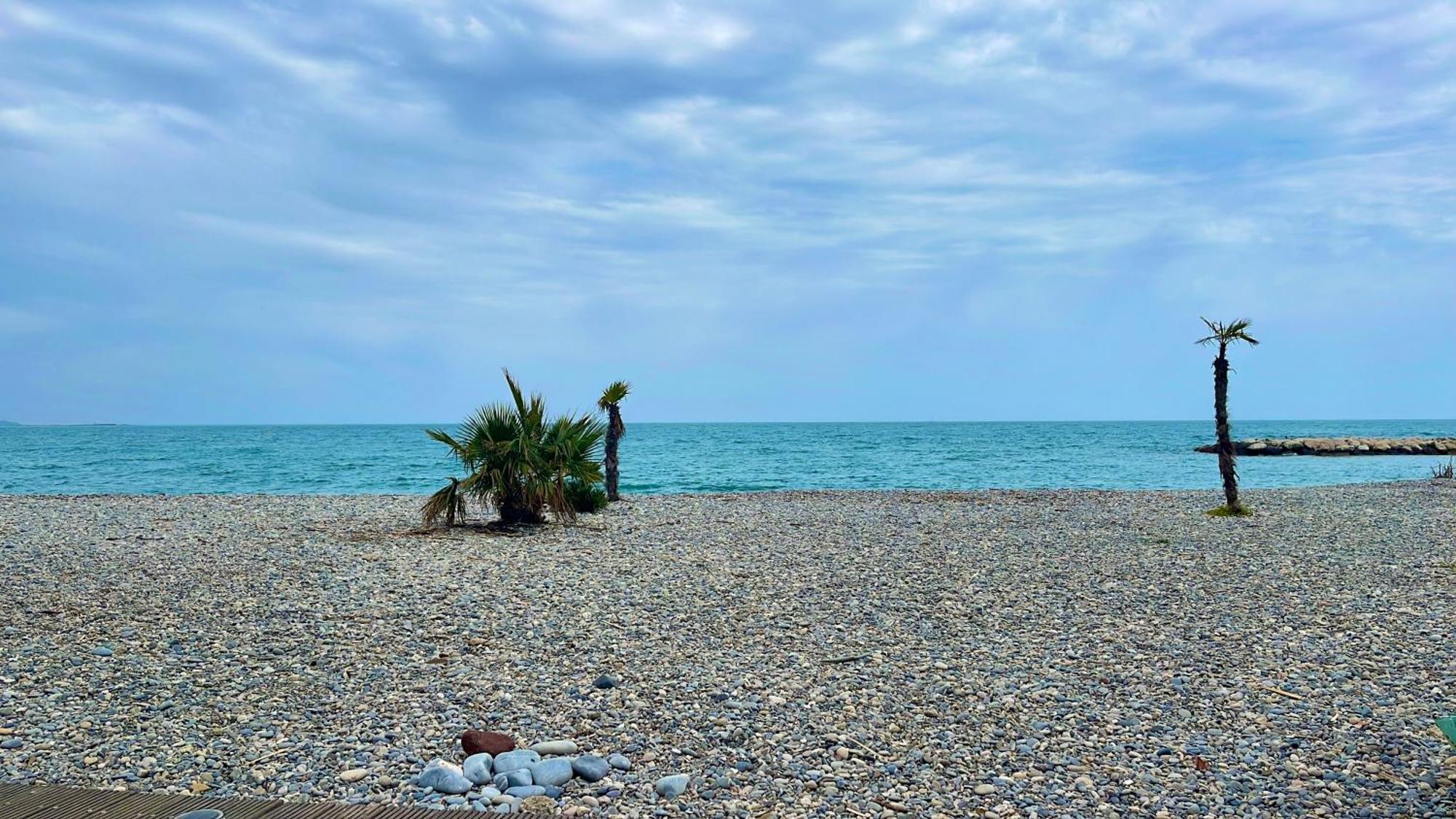 Villeneuve Loubet Plage- Entre Nice Et Cannes 外观 照片