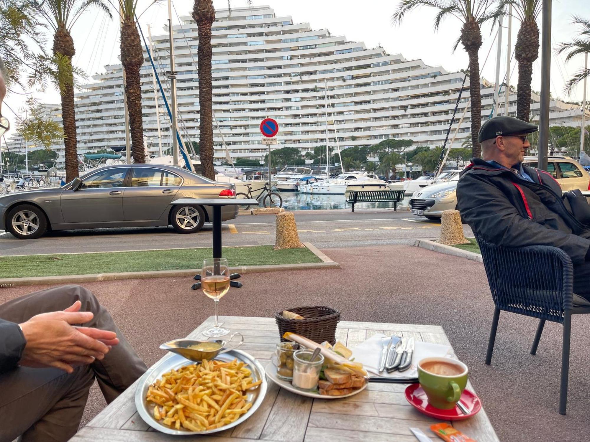 Villeneuve Loubet Plage- Entre Nice Et Cannes 外观 照片